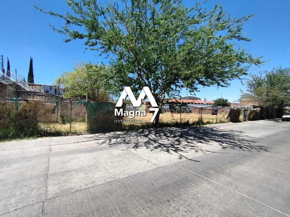 VENTA TERRENO COMERCIAL ZONA MERCADO DEL MAR