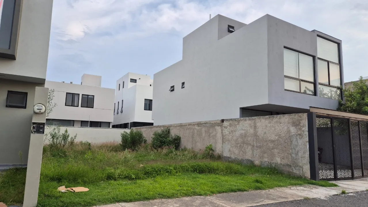Foto 2 de Terreno en venta en Paseo De La Estrella, Parques Vallarta, Zapopan