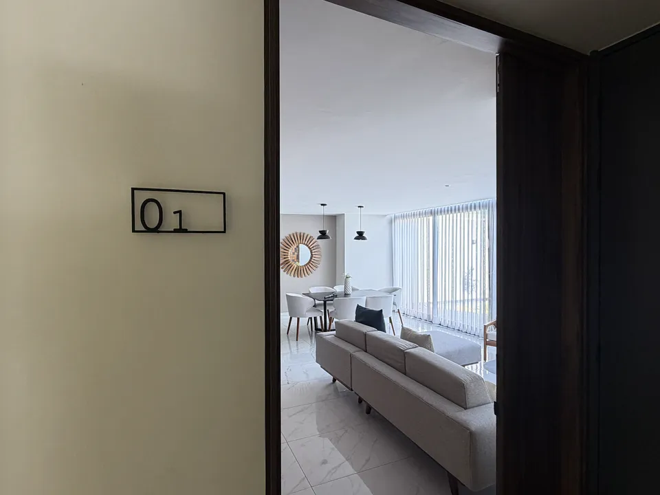 Foto 4 de Departamento en Venta en Colomos Providencia en Torre Austra PB (VR)