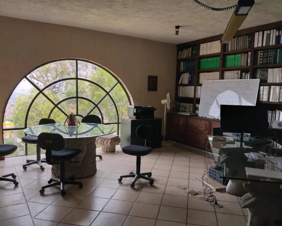 Foto 2 de CASA U OFICINA EN VENTA CERRO DEL TESORO TLAQUEPAQUE