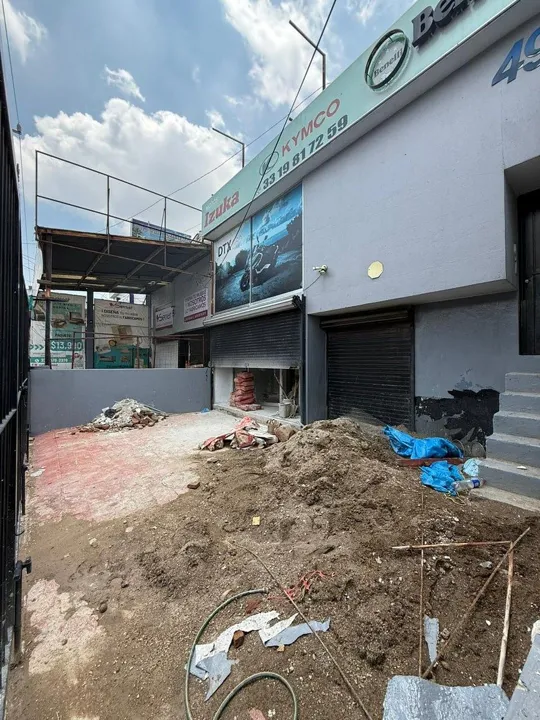 LOCAL RENTA AV. VALLARTA ZAPOPAN