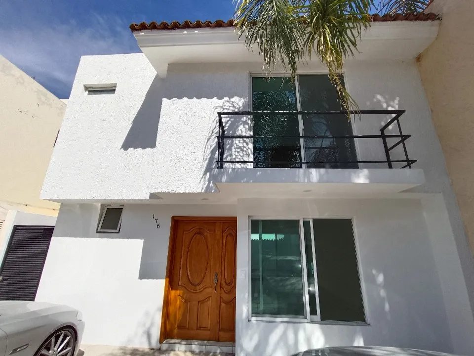 Casa en venta en Calle Boulevard Prolongación Mariano Otero, La Tijera, tlajomulco de zuñiga