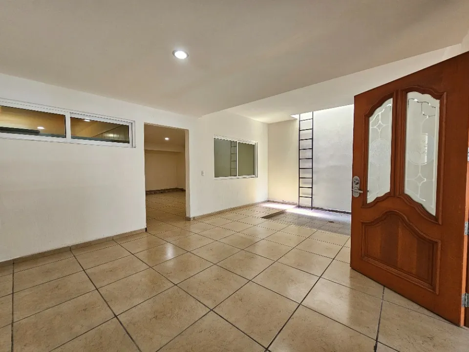 Foto 3 de Casa en venta en Calle Salvador López Chávez, Gonzalez Gallo, Guadalajara