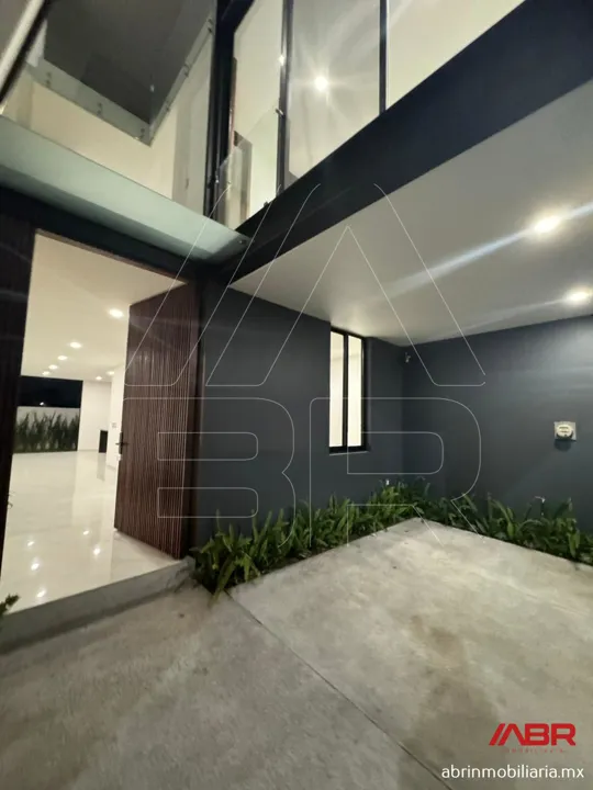 Foto 4 de Casa nueva en Coto frente al parque metropolitano