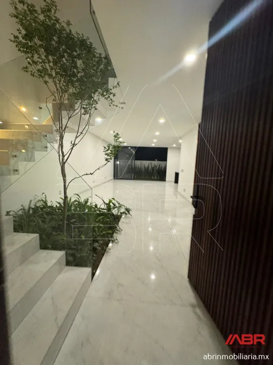 Foto 5 de Casa nueva en Coto frente al parque metropolitano