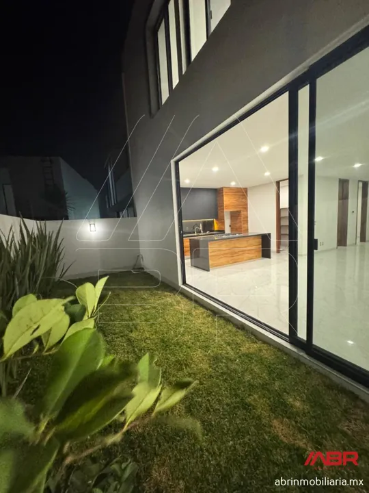 Foto 9 de Casa nueva en Coto frente al parque metropolitano