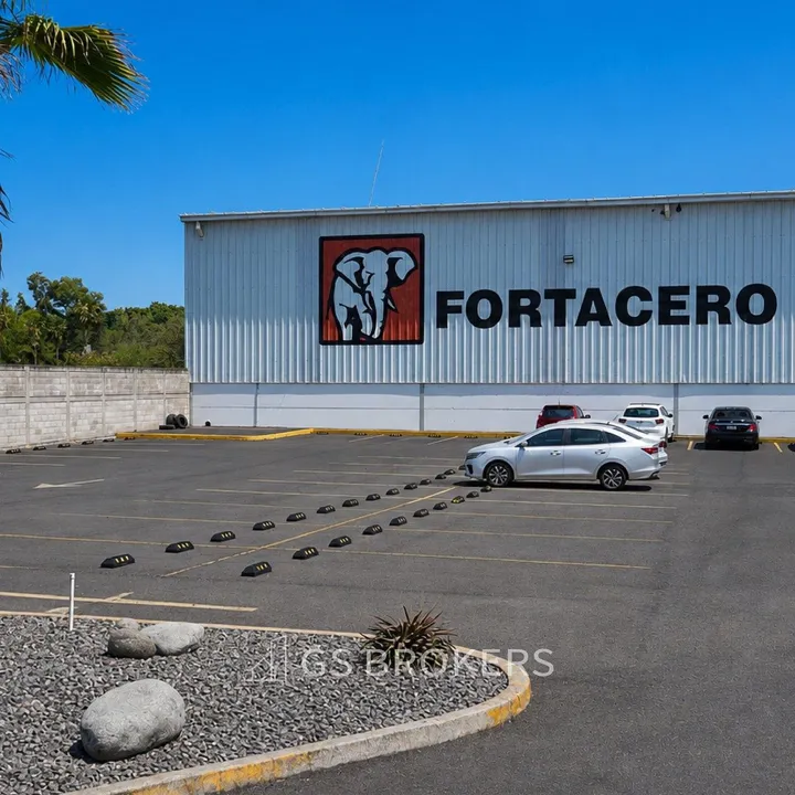 Foto 4 de Patio pavimentado en Renta - El salto