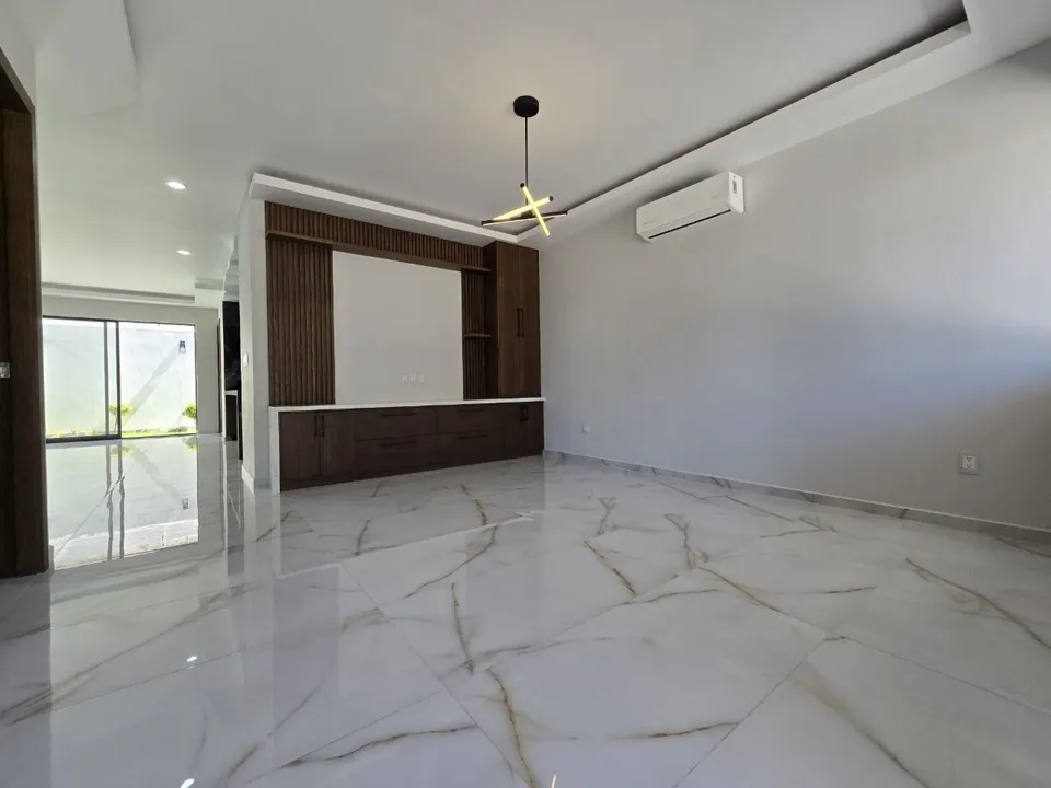Foto 3 de Casa en Venta en Valle Imperial, coto Imperio Maya