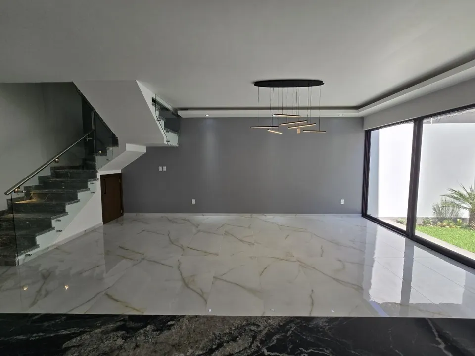 Foto 5 de Casa en Venta en Valle Imperial, coto Imperio Maya