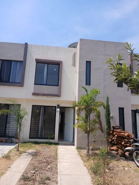 CASA EN VENTA EN VISTA SUR RESIDENCIAL – COTO MILÁN