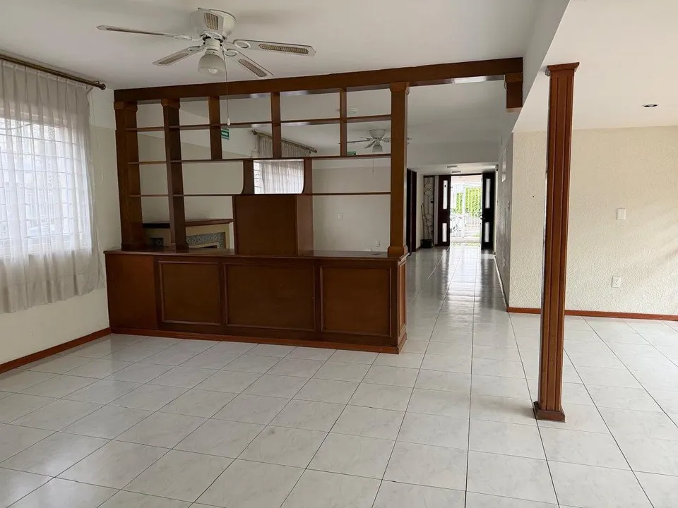 Foto 2 de Casa en Venta en Ladrón de Guevara, Guadalajara, Jalisco.