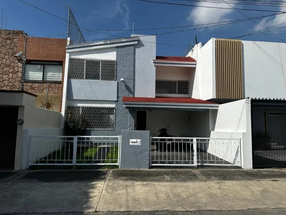 Casa en renta en UNICORNIO, ARBOLEDAS, ZAPOPAN