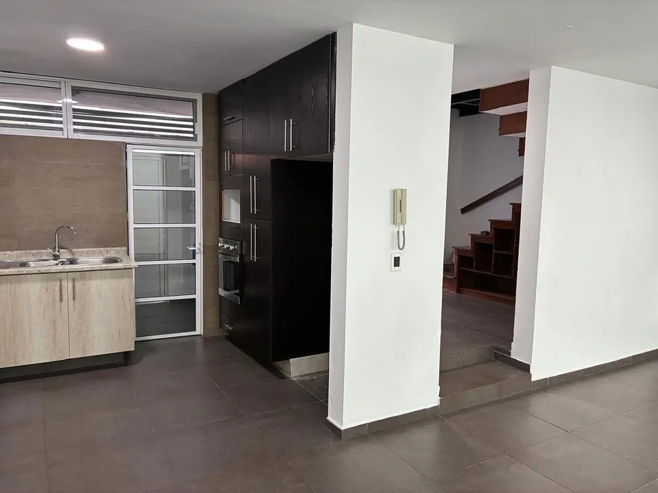 Foto 7 de LA CASA QUE ESPERABAS PARA RENTAR EN EL COTO CHAPALITA LAS FUENTES