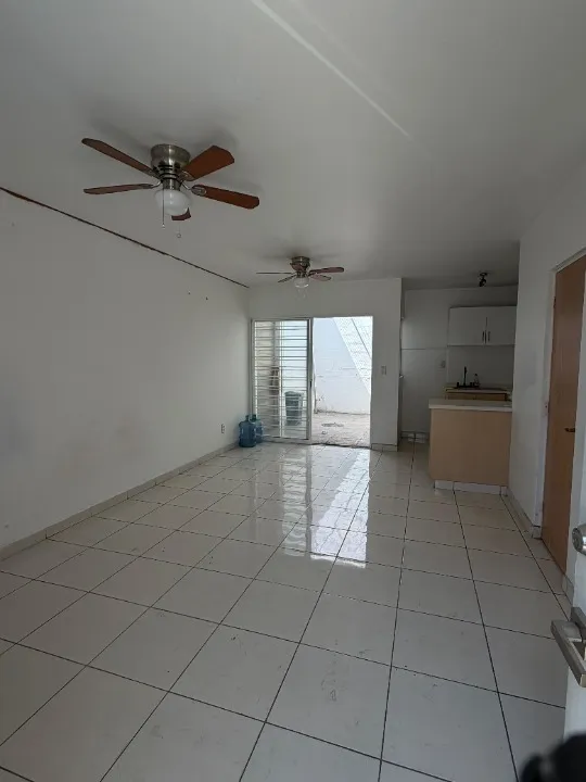 Foto 2 de Casa en venta en Gladiolas, Mariano Otero, Zapopan