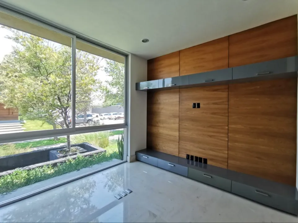 Foto 6 de Residencia de Lujo en Venta – Bosque de los Lagos, Zona Andares