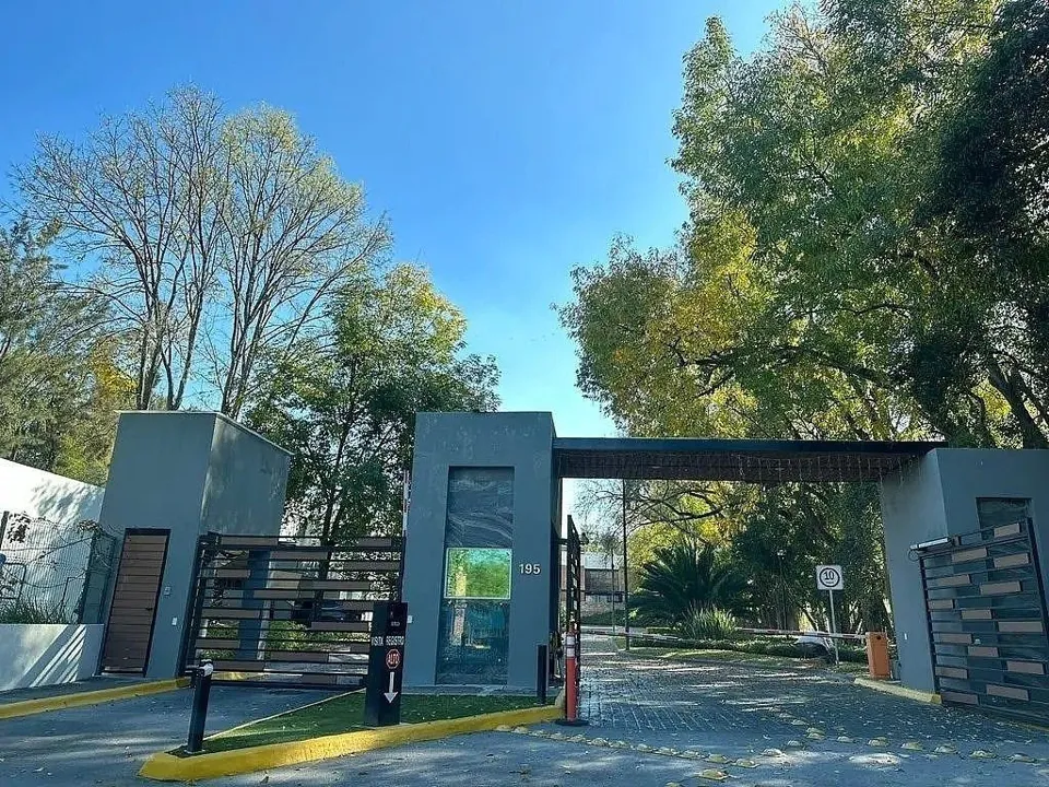 TERRENO EN VENTA, EN ESQUINA BOSQUE DEL ROMERAL $11'950,000 pesos