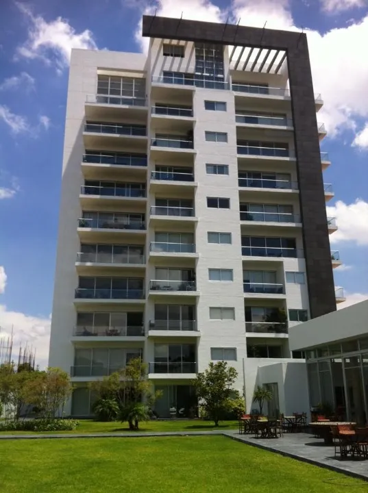 Foto 2 de Departamento en renta en Paseo Lomas Altas, Lomas Altas, Zapopan