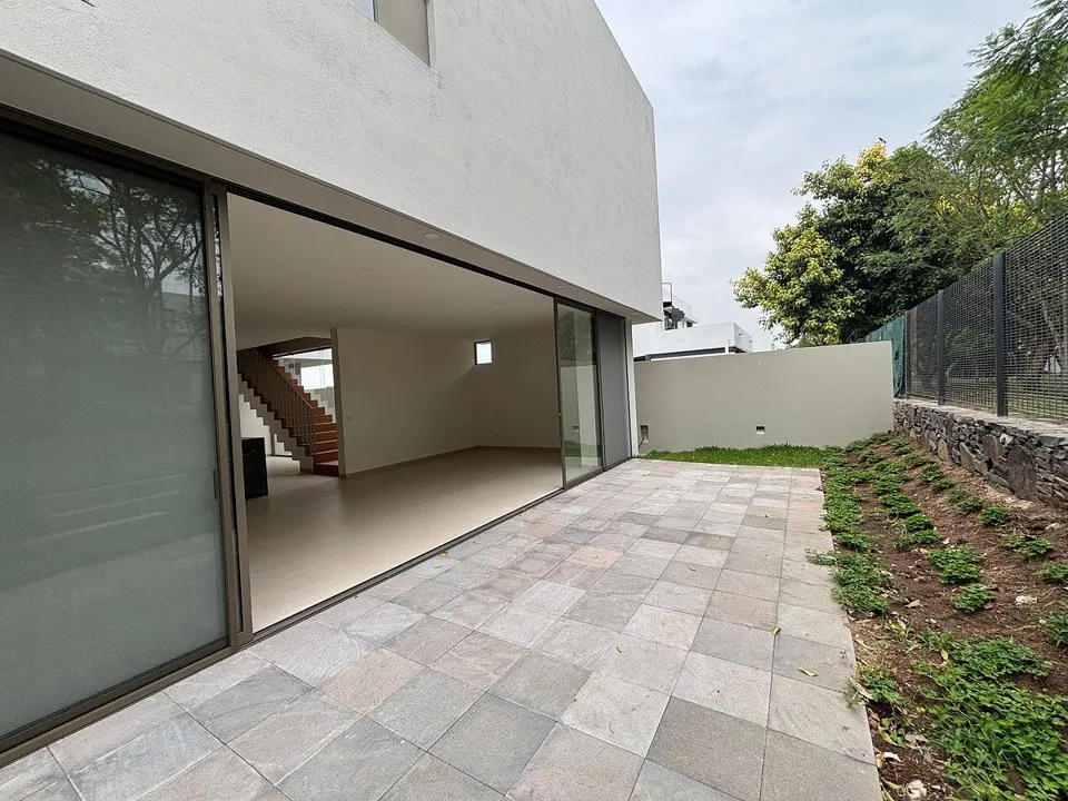 Foto 4 de Hermosa Residencia a la venta en Arauca II