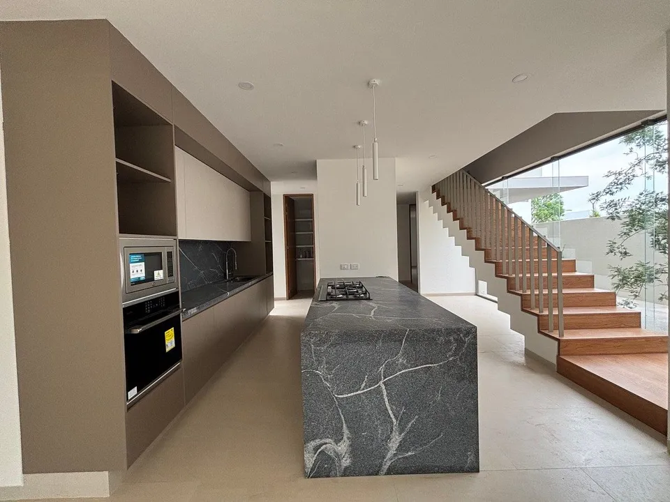Foto 9 de Hermosa Residencia a la venta en Arauca II