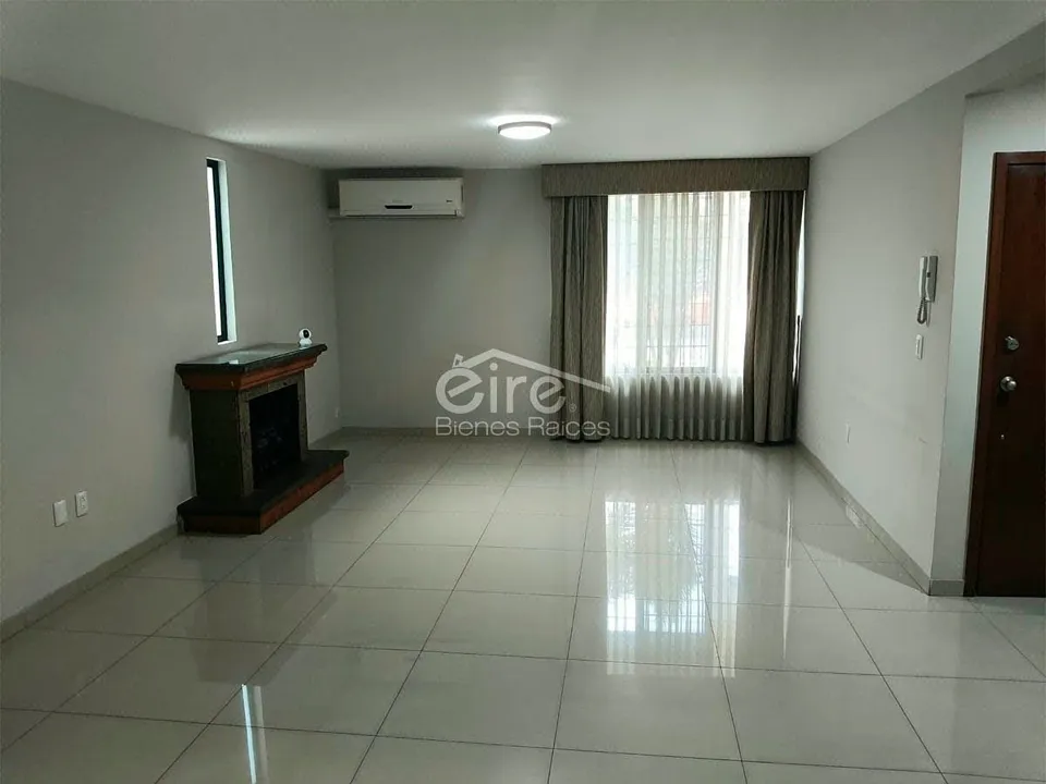 Foto 4 de Casa en venta en Santa Elena Alcalde, Irene Robledo