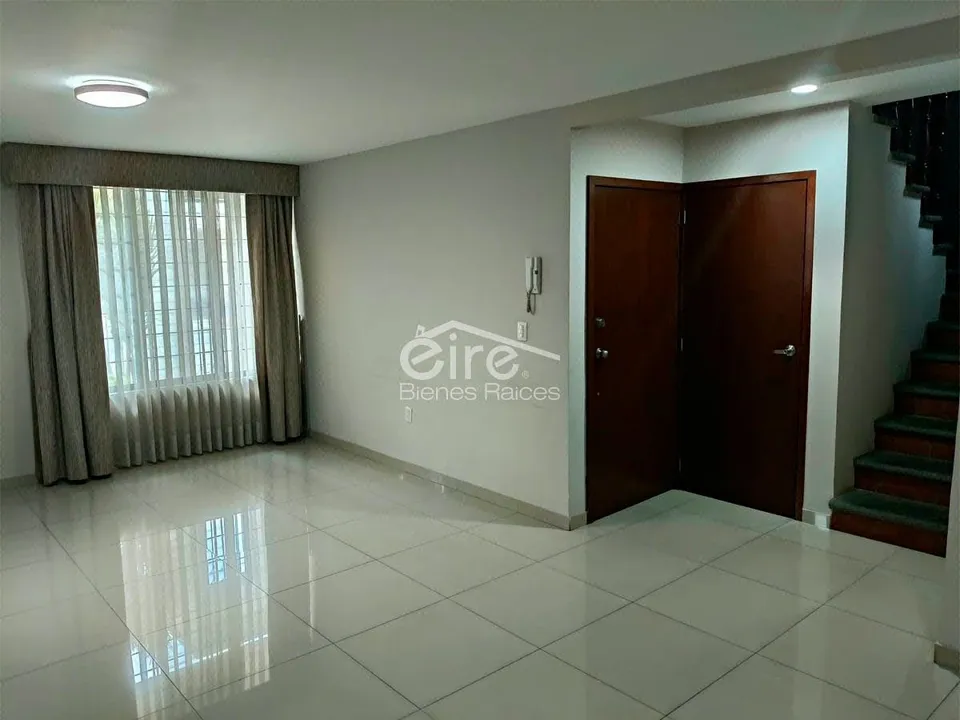 Foto 6 de Casa en venta en Santa Elena Alcalde, Irene Robledo