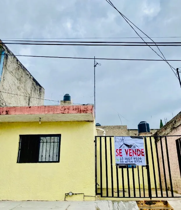 Foto 2 de Casa en venta en Calle Uranio, Arenales Tapatíos, Zapopan