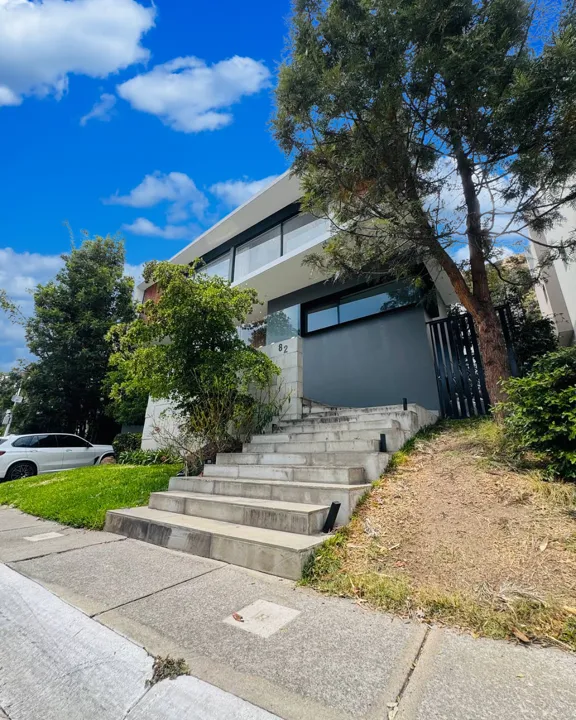 Foto 9 de INCREIBLE CASA "Lago Nogal" al sur de la ciudad! FRENTE A PLAZA PUNTO SUR