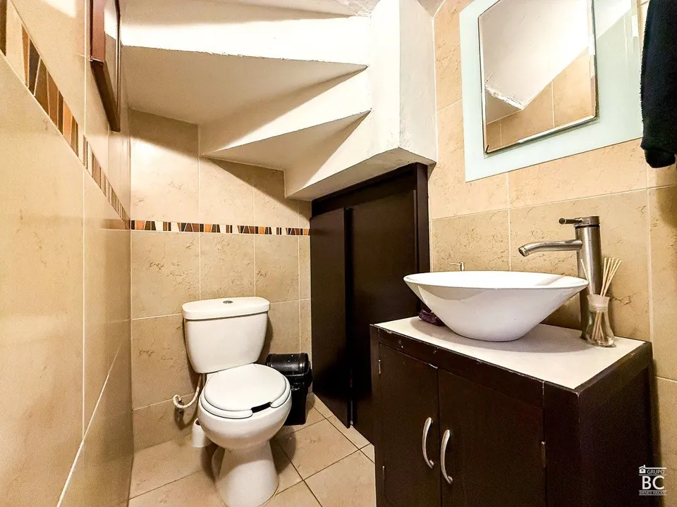 Foto 5 de Casa en Venta en Jardines de San José, Guadalajara | 2 Recámaras en Coto Privado