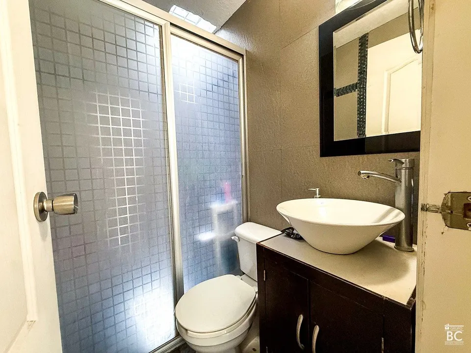 Foto 9 de Casa en Venta en Jardines de San José, Guadalajara | 2 Recámaras en Coto Privado