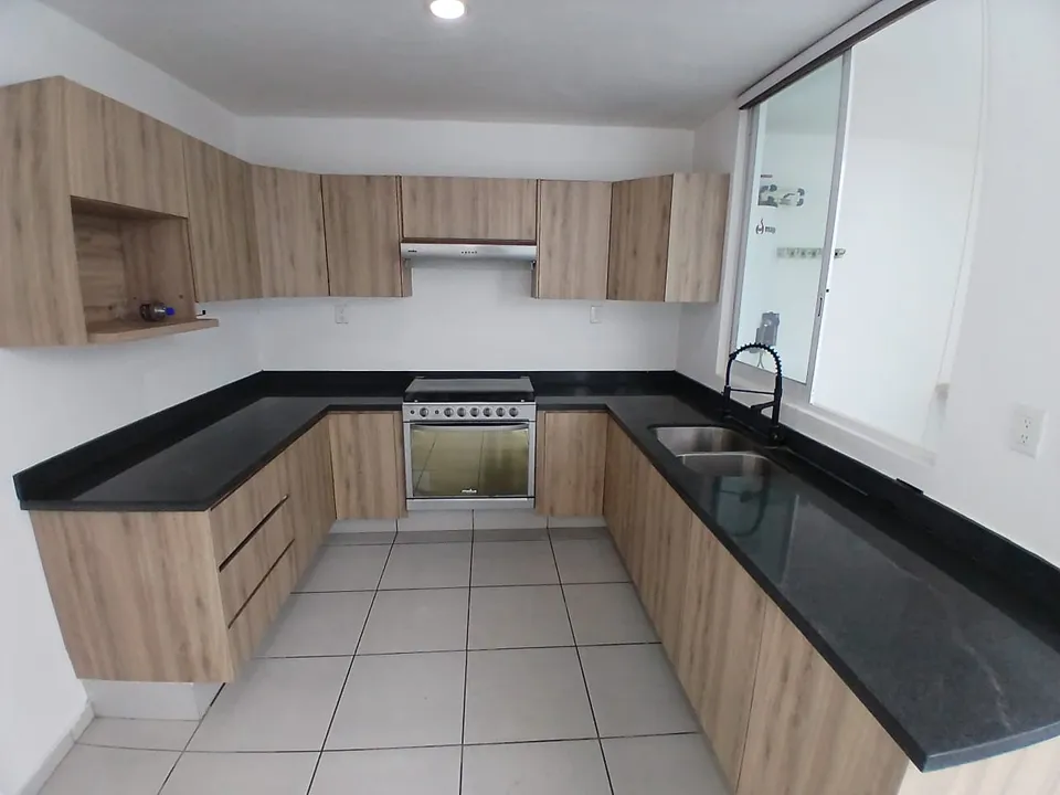 Casa En Condominio en venta en El Fortín 4 Recámaras