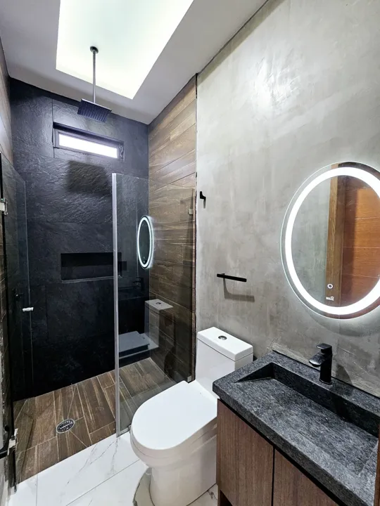 Foto 4 de CASA CON EXCELENTES ACABADOS 3 REACAMARAS Y 1 ESTUDIO