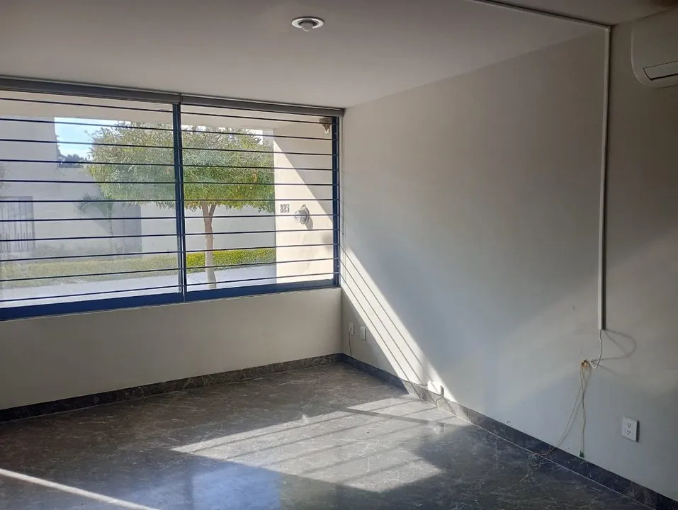 Foto 2 de Casa en venta en ZOI Sur | Tlajomulco de Zúñiga A minutos de Galerías Sant