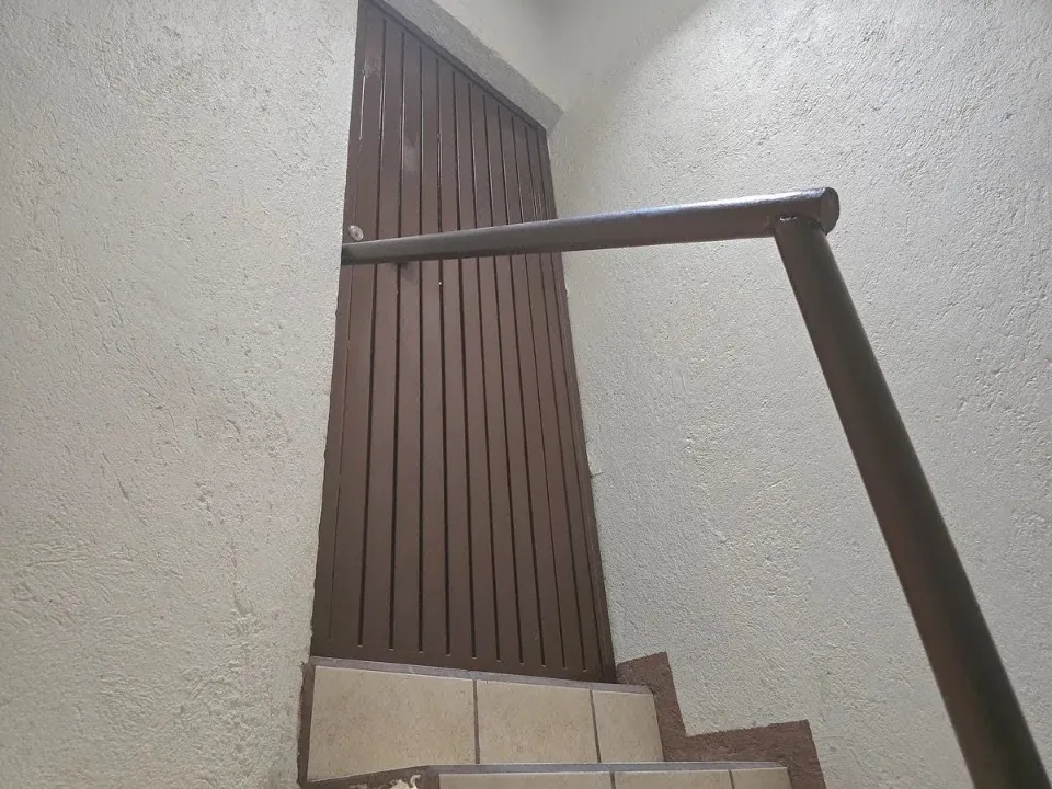 Foto 9 de Bodega Comercial en venta en Calle Mariano Jiménez, La Perla, Guadalajara