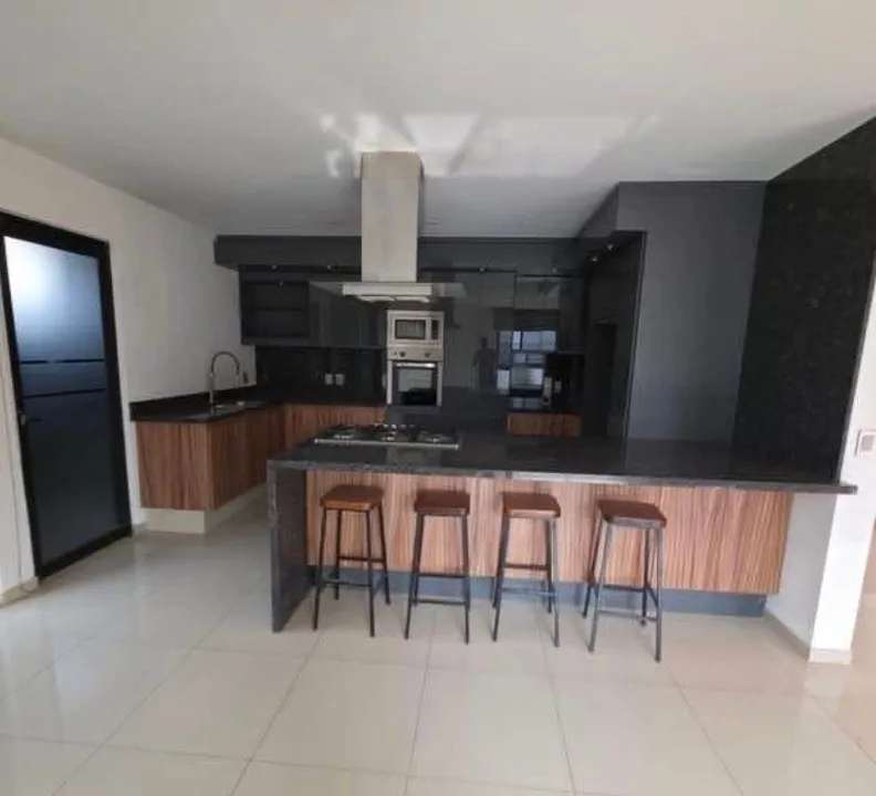 Foto 2 de CASA EN VENTA EN CASA FUERTE RESIDENCIAL TLAJOMULCO DE ZUÑIGA, JAL.