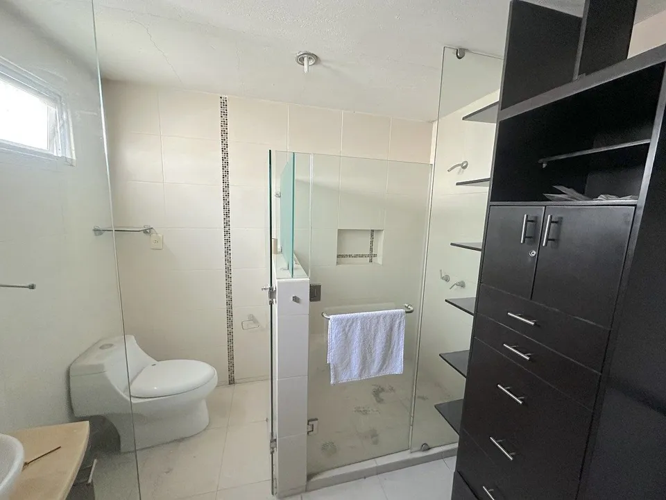 Foto 7 de ¡Gran oportunidad! Casa en Arcos Vallarta ideal para remodelación