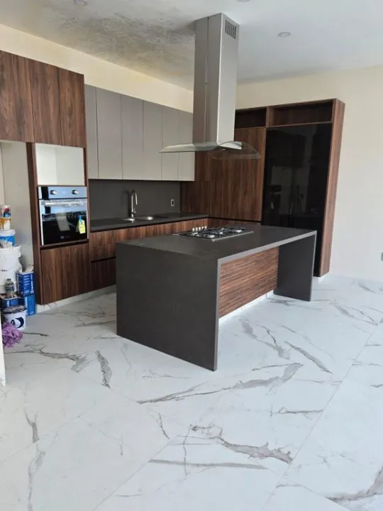 Foto 2 de Casa en venta en Avenida Paseo del Anochecer, Solares, Zapopan