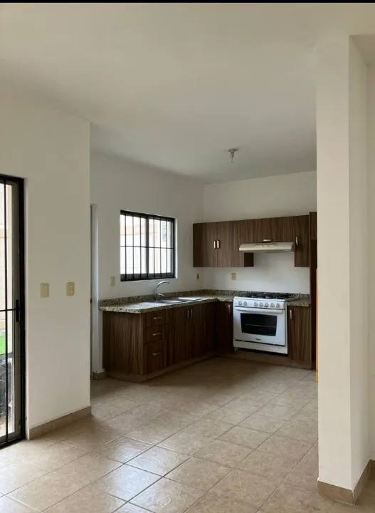 Foto 2 de Casa en venta en Sacramento num, Villa California, Tlajomulco de Zúñiga