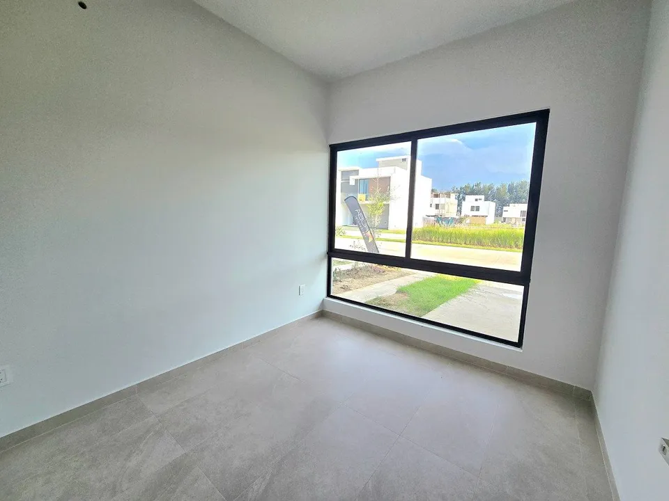 Foto 2 de Casa en venta de 3 recámaras Zona Imperial, Zapopan