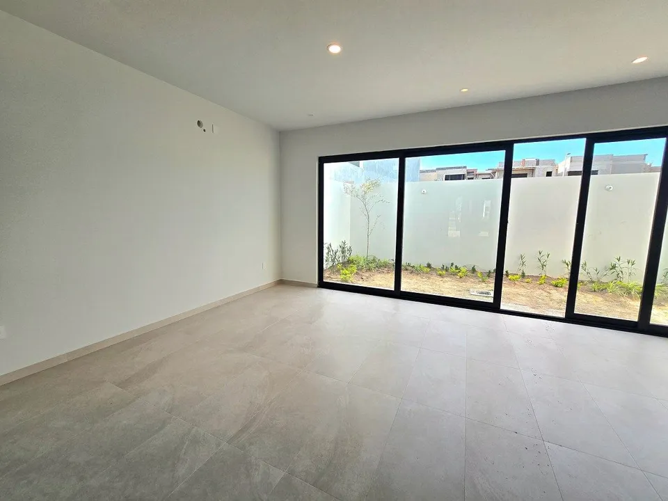 Foto 4 de Casa en venta de 3 recámaras Zona Imperial, Zapopan