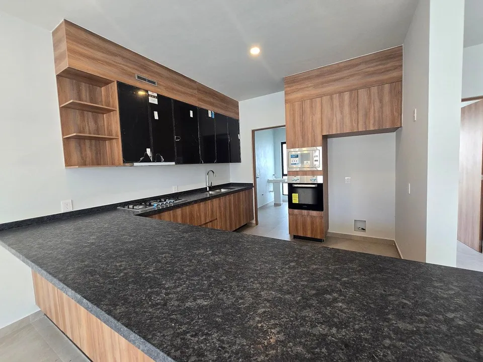 Foto 8 de Casa en venta de 3 recámaras Zona Imperial, Zapopan