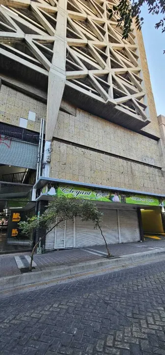 Foto 2 de LOCAL COMERCIAL EN EL CENTRO DE GUADALAJARA