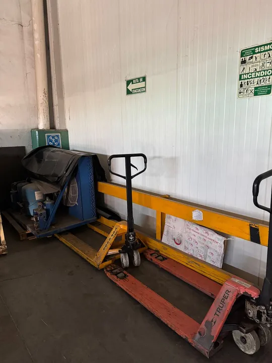 Foto 8 de Bodega con Cámara de Congelación - Refrigeración en Renta | La Tijera, Zapopan
