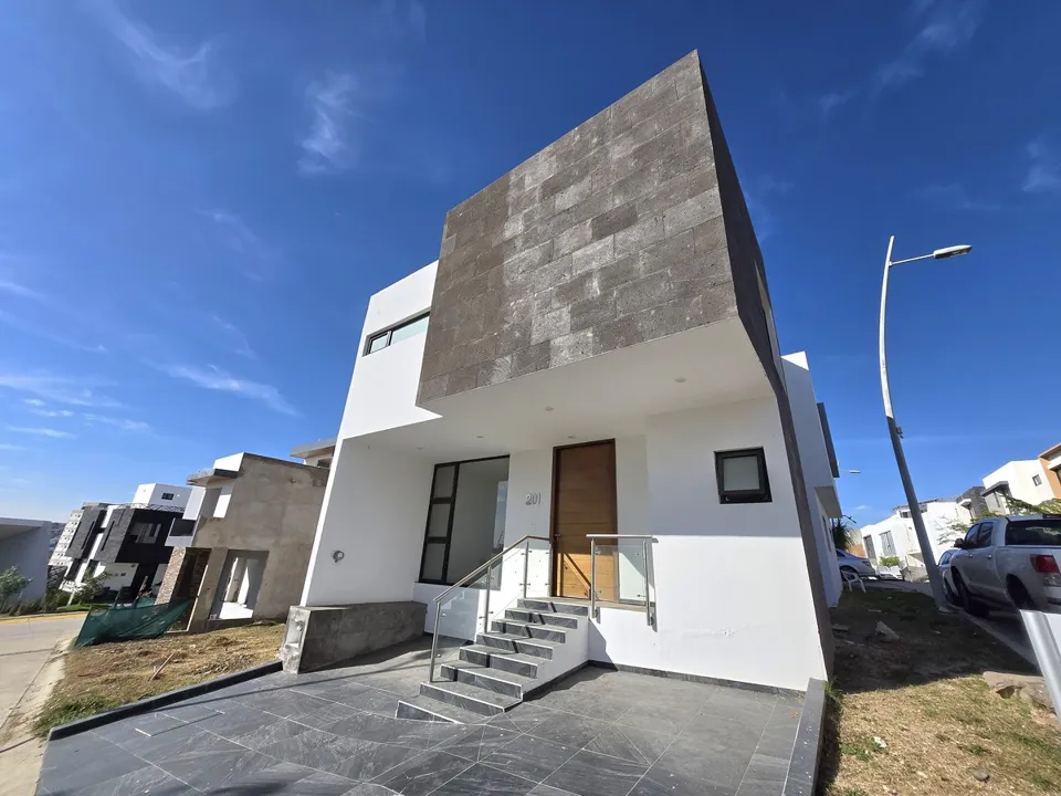 Foto 2 de Casa nueva en venta Zona Capital Norte. Coto CARRARA