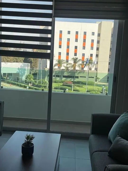 Foto 2 de Departamento  frente al TEC de Monterrey | Zona Real Zapopan | 2 Recáma