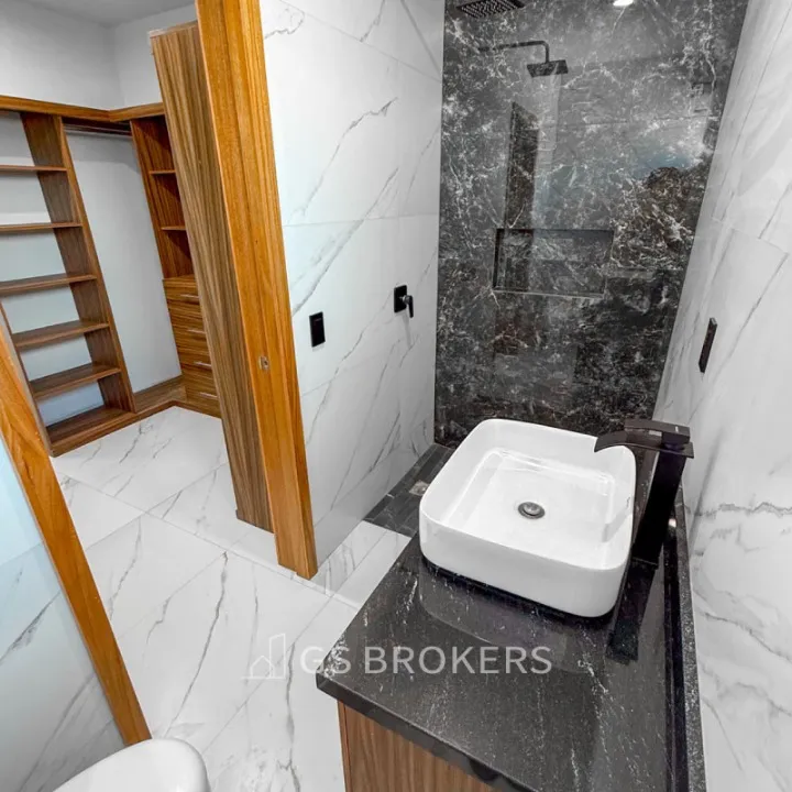 Foto 7 de Casa en venta en H. Colegio Militar, Colonia La Granja, Zapopan