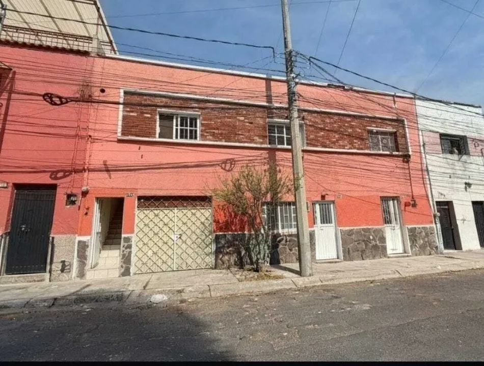 Casa en venta en Paulino Navarro, Moderna, Guadalajara