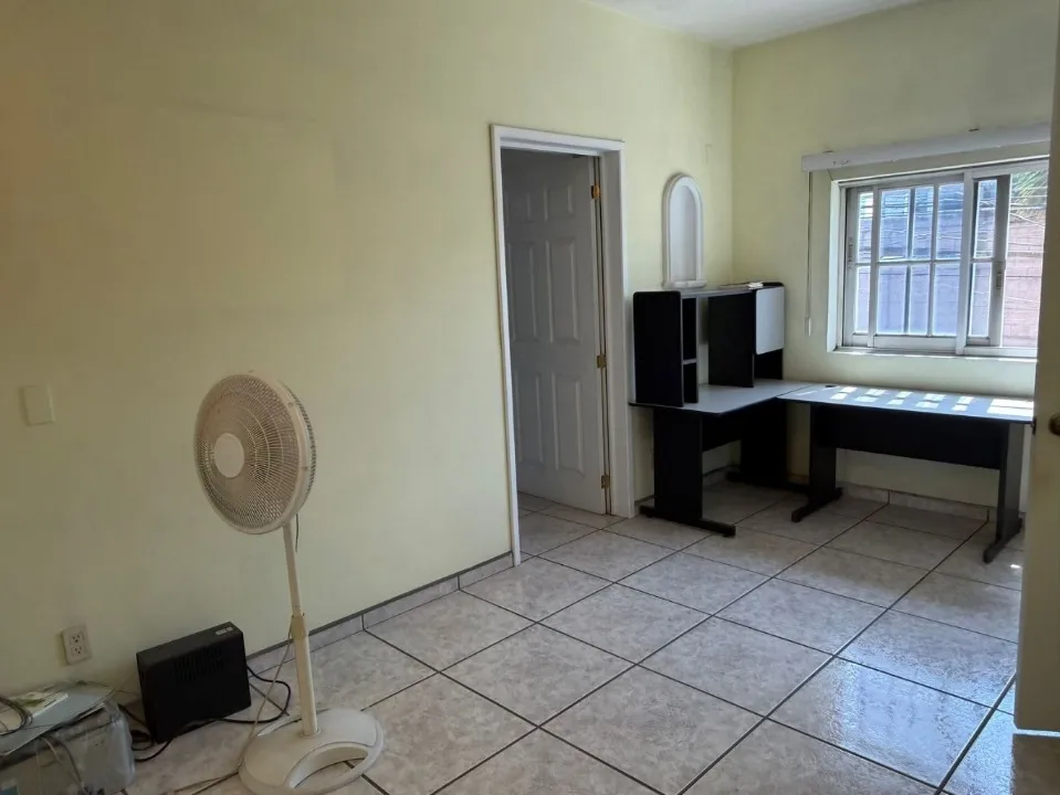 Foto 3 de Casa en venta en Paulino Navarro, Moderna, Guadalajara