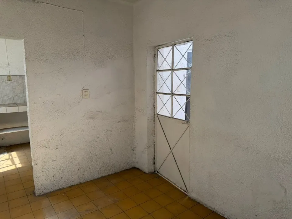 Foto 9 de Casa en venta en Paulino Navarro, Moderna, Guadalajara