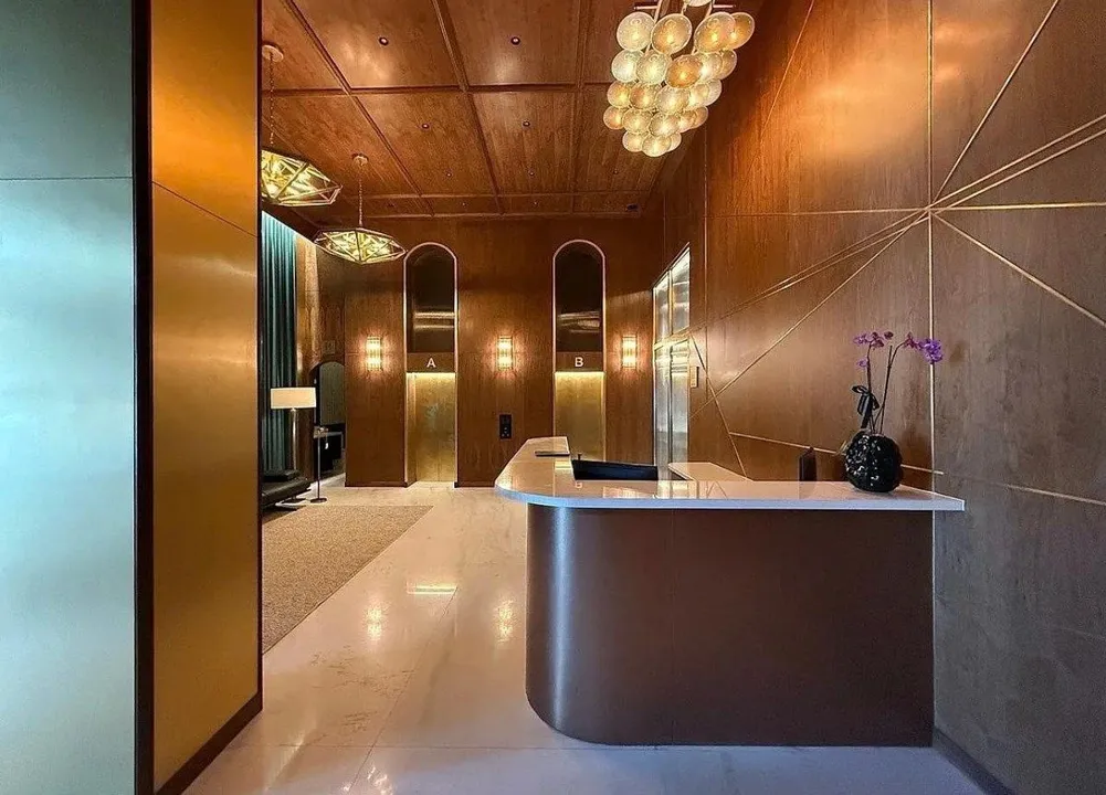 RENTA DE OFICINAS EN ATRIA CENTER – PROVIDENCIA
