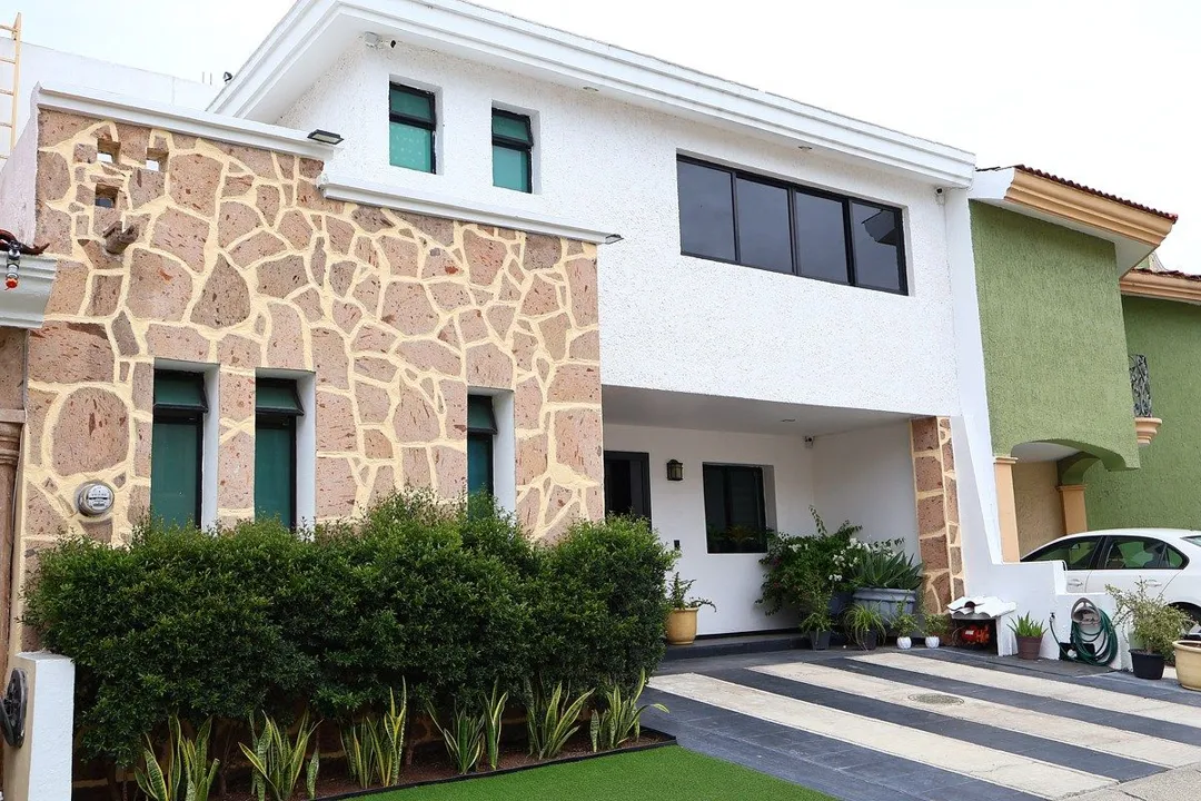Casa en Venta, Virreyes Residencial, Zapopan, Jalisco.